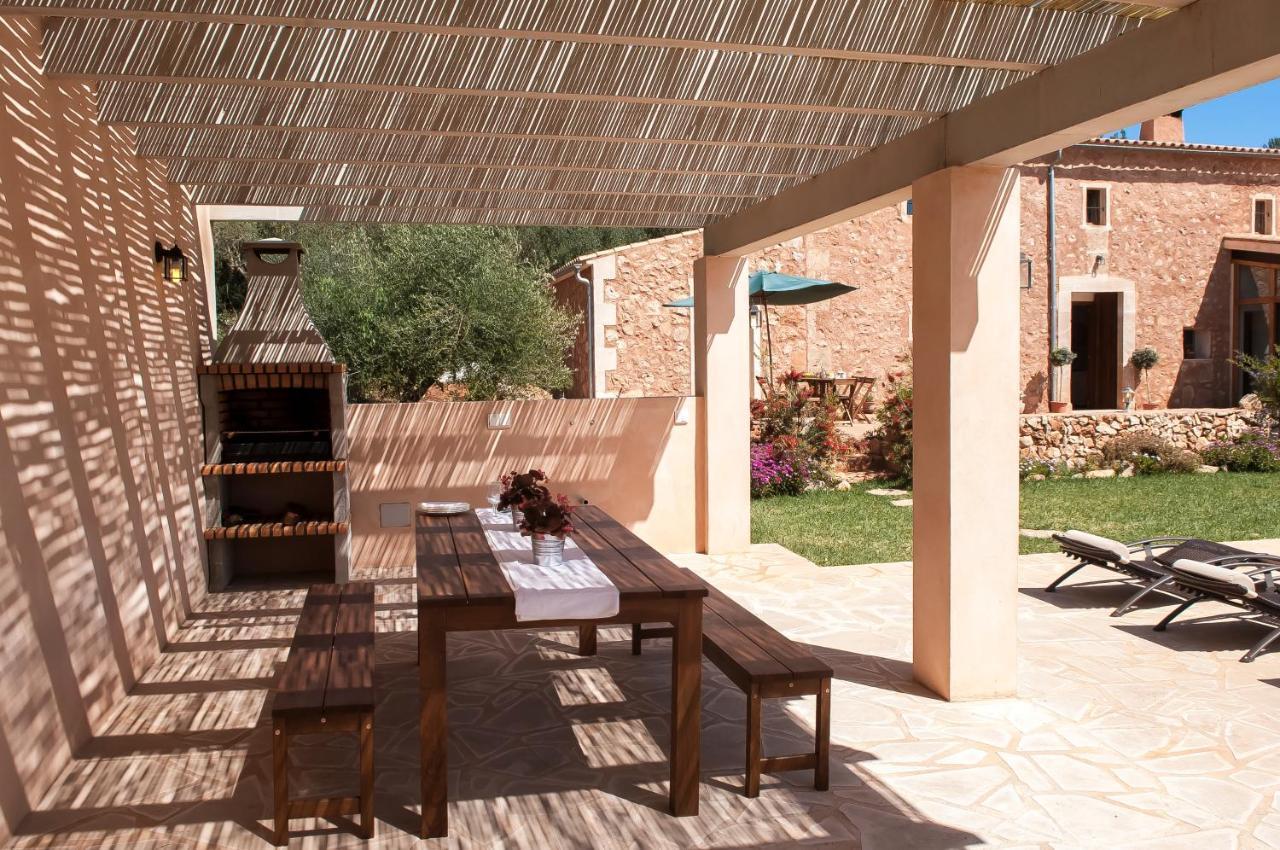 Salas Nou Ferienhaus *