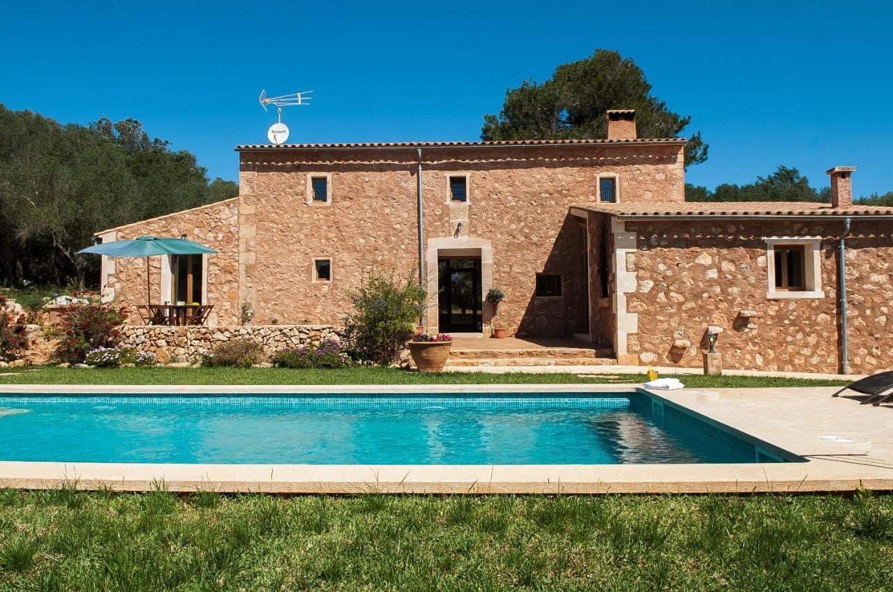 Salas Nou Ferienhaus